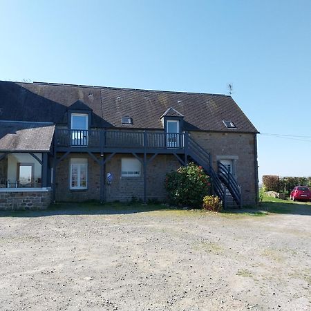 Maison Chaleureuse Avec Terrasse Et Vue Baie Avranches Exteriör bild