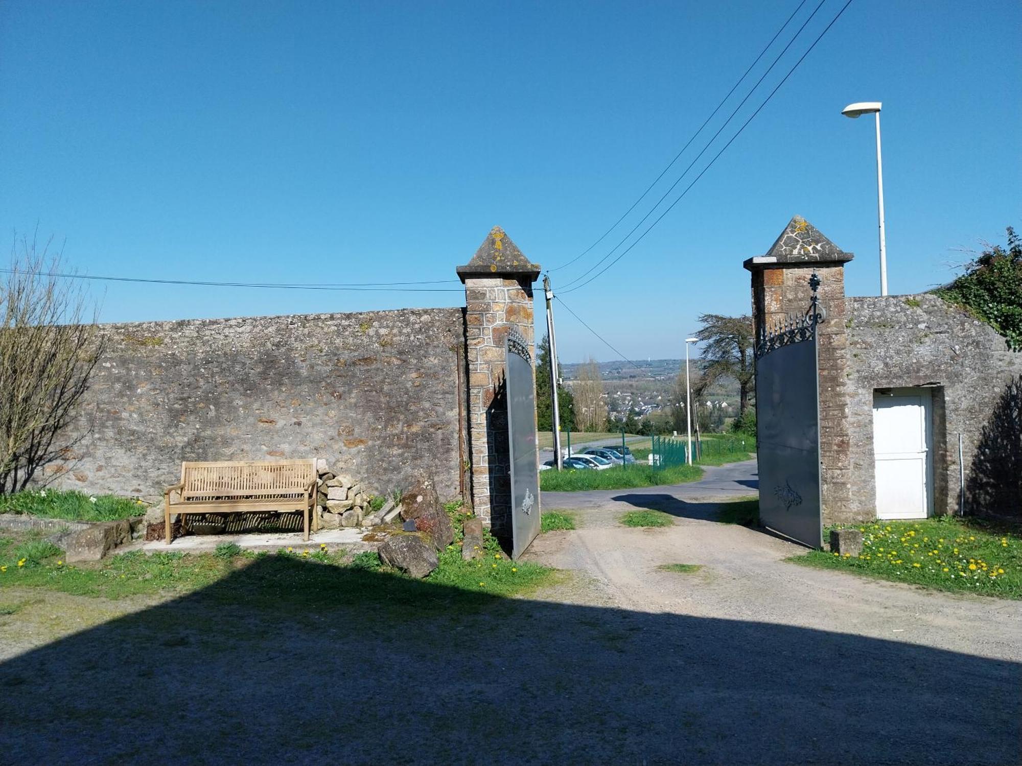Maison Chaleureuse Avec Terrasse Et Vue Baie Avranches Exteriör bild